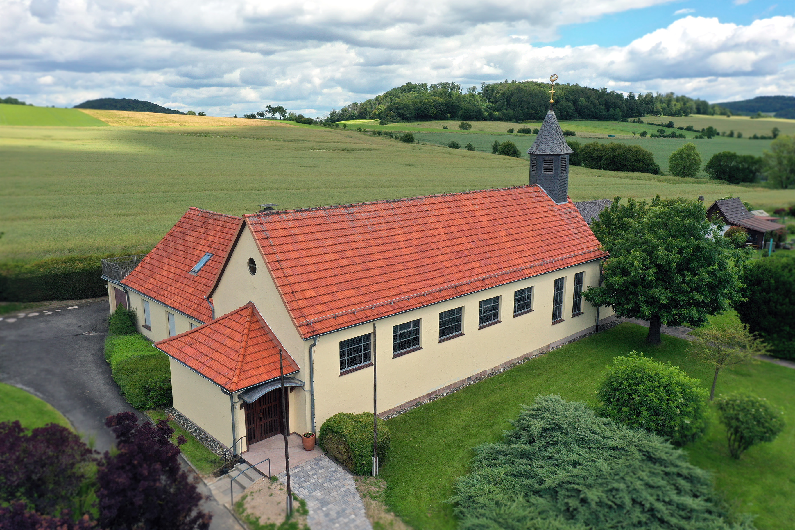 Kirche Hebenshausen Außenaufnahme